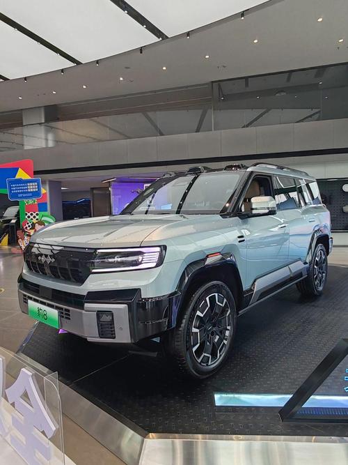 深圳坪山区鑫天通企业管理咨询比亚迪方程豹硬派越野的爆款，英菲尼迪35周年与你共成长